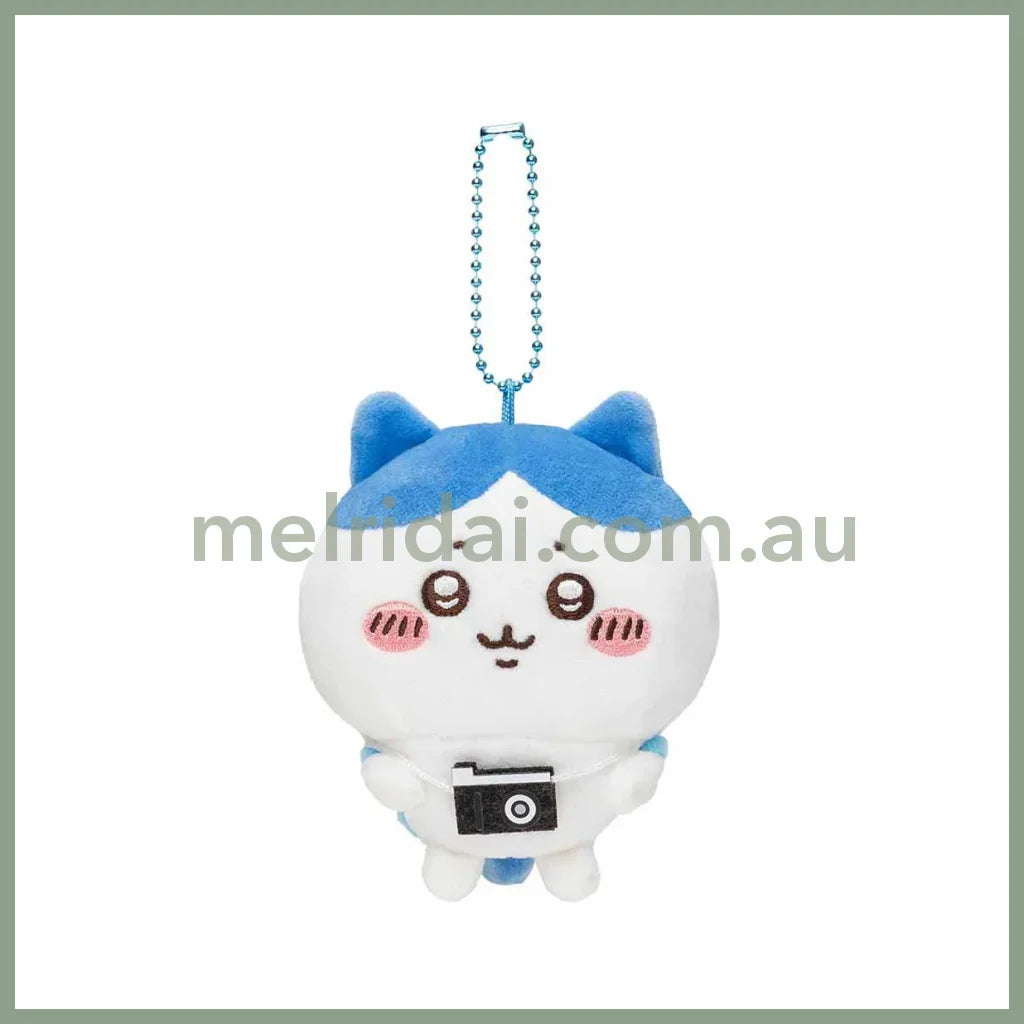 Chiikawa | Mascot Holder Plush Keychain H135×W90×D55Mm 吉伊卡哇 小脚玩偶挂件/包挂/钥匙链（出游系列） Hachiware 八字喵/小八/小蓝