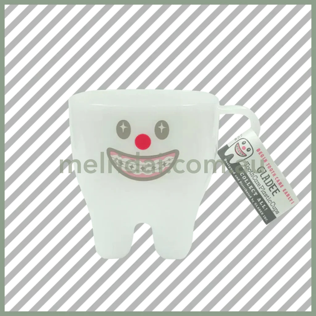 Gladee | Tooth Plastic Cup // Straightening