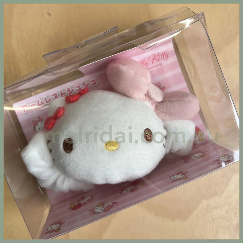 Sanrio | Arm Rest Scrunchie Dreaming Hello Kitty 9 X 4 Cm (Kt50Th) 日本三丽鸥 凯蒂猫 毛绒玩偶发圈/手腕垫两用（50周年）