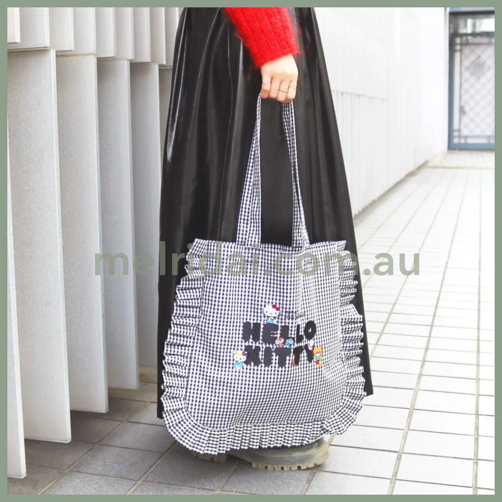 Sanrio X Accomode | Hello Kitty Frill Tote Bag 35Cm×34Cm 日本三丽鸥 凯蒂猫50周年合作款 限量款 褶边刺绣托特包/单肩包 黑白格 Black